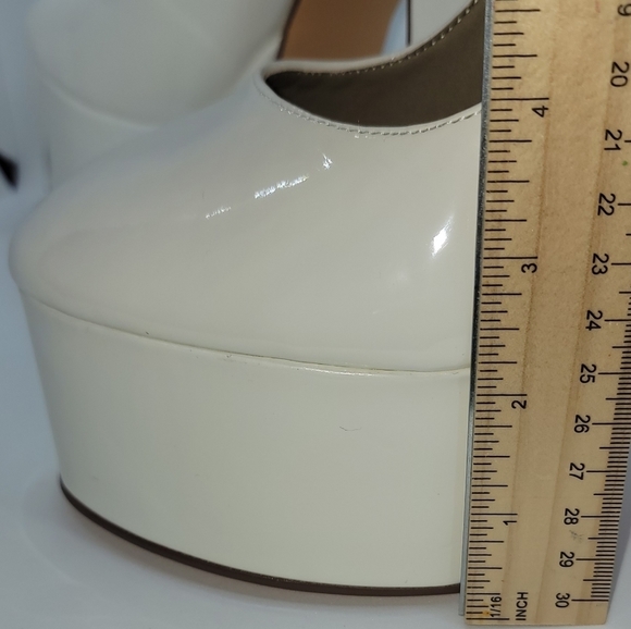 White vegan patent leather platform with ankle strap - Picture 4 of 7